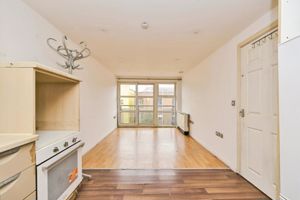 Photo 11- click for photo gallery